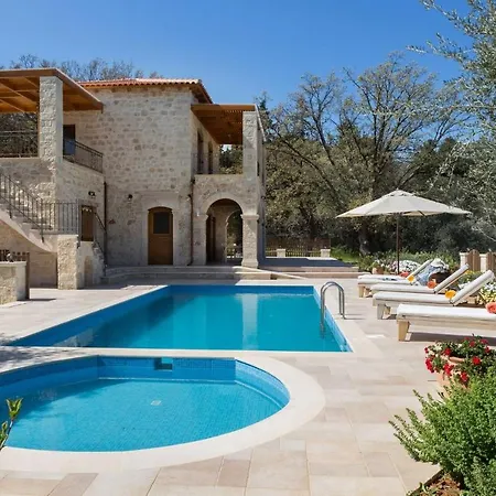 Luxury Crete Melpomeni 5 Bedrooms Private Pool Private Playground Rethymno Vederoi