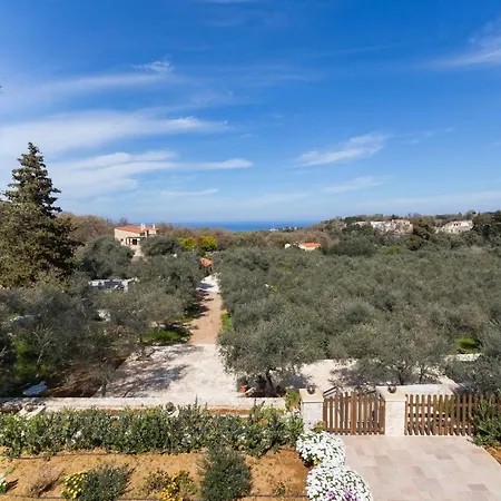 Luxury Crete Melpomeni 5 Bedrooms Private Pool Private Playground Rethymno *