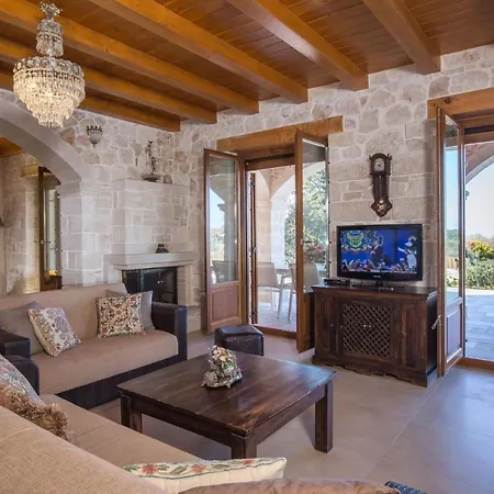 Luxury Crete Melpomeni 5 Bedrooms Private Pool Private Playground Rethymno Vederoi
