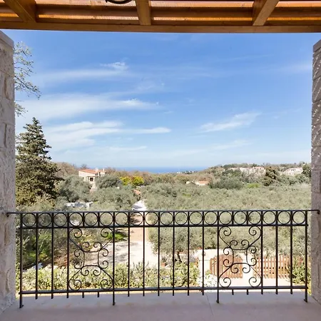 Luxury Crete Melpomeni 5 Bedrooms Private Pool Private Playground Rethymno Villa Vederoi